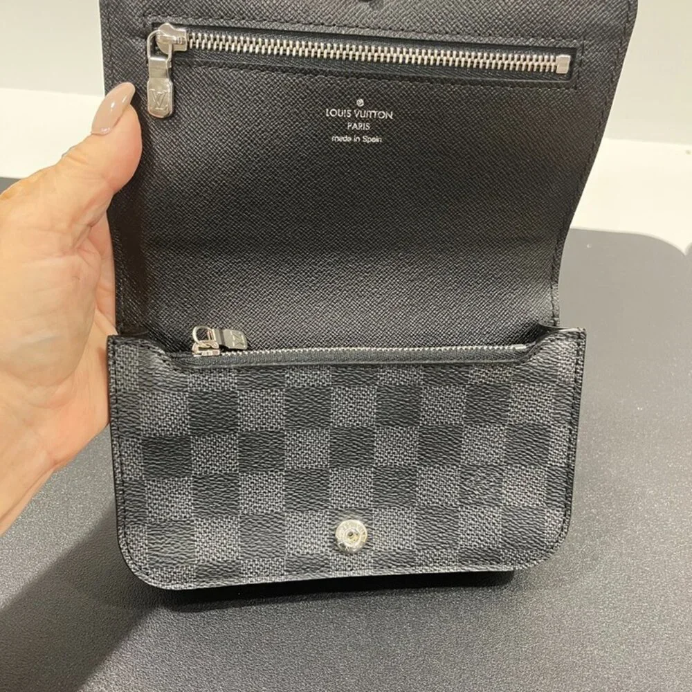 Louis Vuitton Damier Graphite Pochette Homme (JB1378)